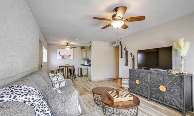Yuma Apartment | Centrally Located Yuma Retreat w/Fenced Patio