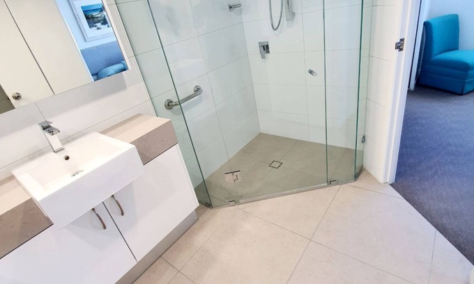 Caloundra Apartment | Cerulean Beachfront Apartment with Rooftop - Unit 12