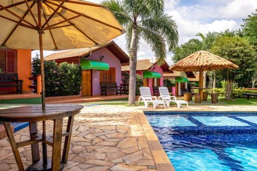 Tuiuti House | CHÁCARA TOP, com VISTA das Montanhas, PISCINA, PET FRIENDLY, ESTACIONAMENTO ,Wi-Fi 213 Mbps