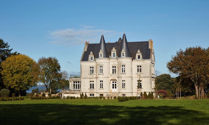 Sarzeau Other | Château de Kergeorget, Golfe du Morbihan view, 15 people