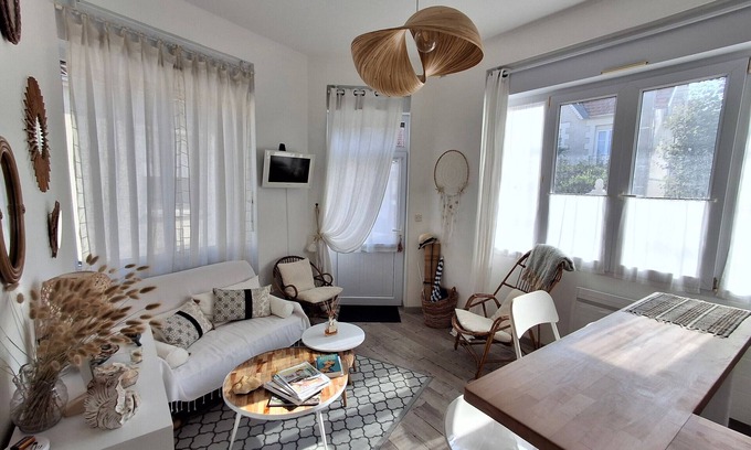 Quartier du Casino Apartment | Châtelaillon-Center: Apt 50m Beach