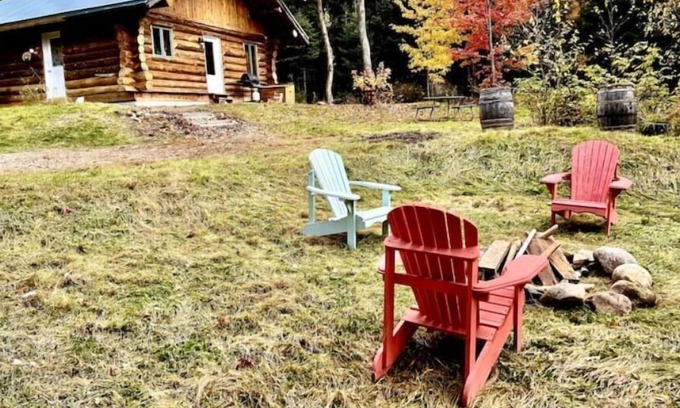 Saint-Gabriel-de-Valcartier Ski Chalet | Chalets Terre de l 'Orme Chalet Bois Rond à SGDV