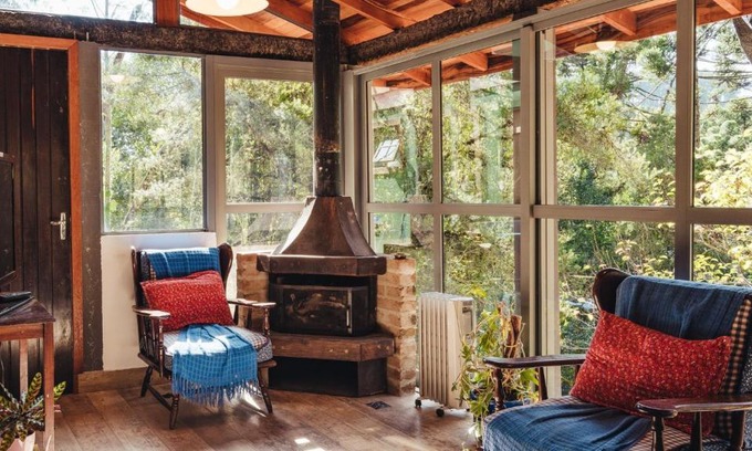 Vila Izabel Ski Chalet | Chalé com lareira e aquecedor próximo ao Capivari