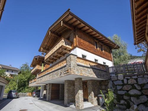 Schonbach Ski Chalet | Chalet in Neukirchen near Slopes