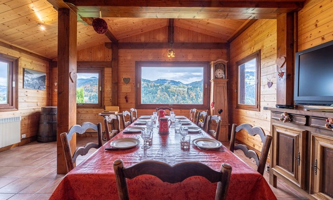 Saint-Nicolas-la-Chapelle House | Chalet L'Abri - Pour 9 avec vue montagne