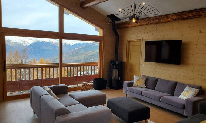 Bellentre Ski Chalet | Chalet 4* Face Nord Cyrelia -La Plagne Les Coches- 15 people - Skis on feet