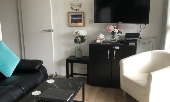 Deal Ski Chalet | Chalet 47 By The Sea