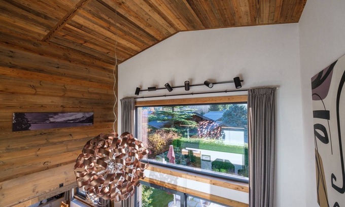 Les Tines Ski Chalet | Chalet 8 Etoiles newly constructed with spectacular views of Mt Blanc