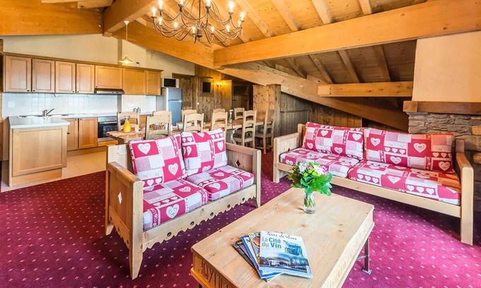 Les Eucherts Apartment | Chalet Altitude - Chalet Résidence Le Refuge * - 5 Room Apartment 8/10 People
