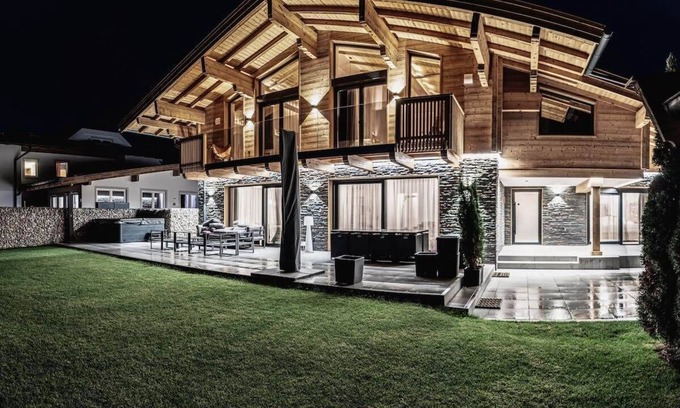 Piesendorf Ski Chalet | Chalet Amadeus - Designer Luxury Chalet for 14