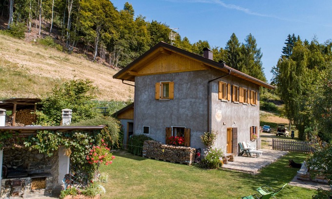 Barco Ski Chalet | Chalet 'Baita Angomà' with Mountain View and Private Garden