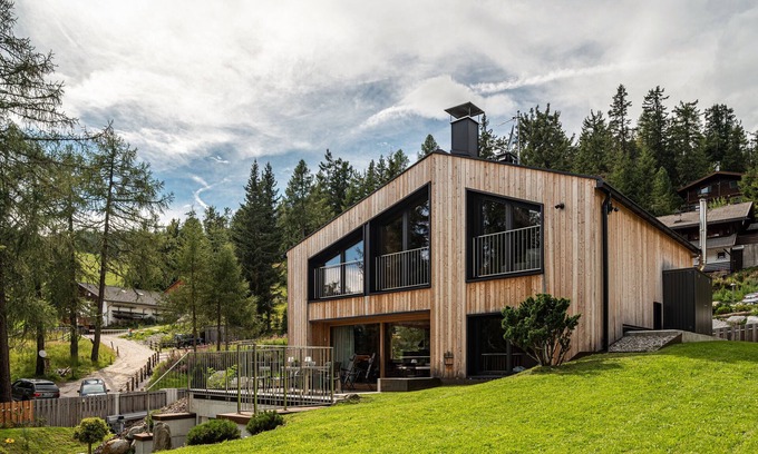 Casola Ski Chalet | Chalet "Bergfreund" with Mountain View, Sauna, Garden and Wi-Fi