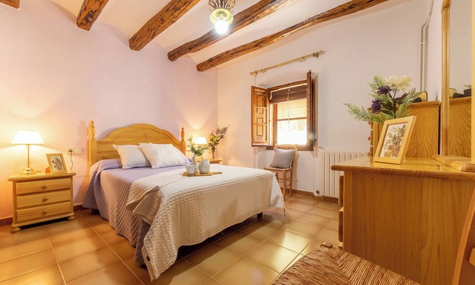 El Montmell Ski Chalet | Chalet 'Ca La Rosalia' with Mountain View, Private Pool, Garden & Wi-Fi