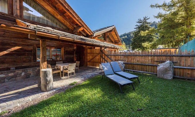 San Giovanni di Fassa Ski Chalet | Chalet "Catinaccio Rosengarten 56" with Mountain View, Garden & Wi-Fi