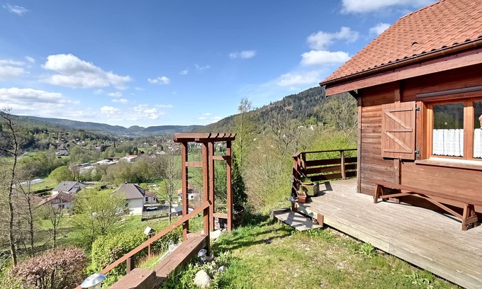 Le Menil Ski Chalet | Chalet Charmilles - Chalet vue sur montagne