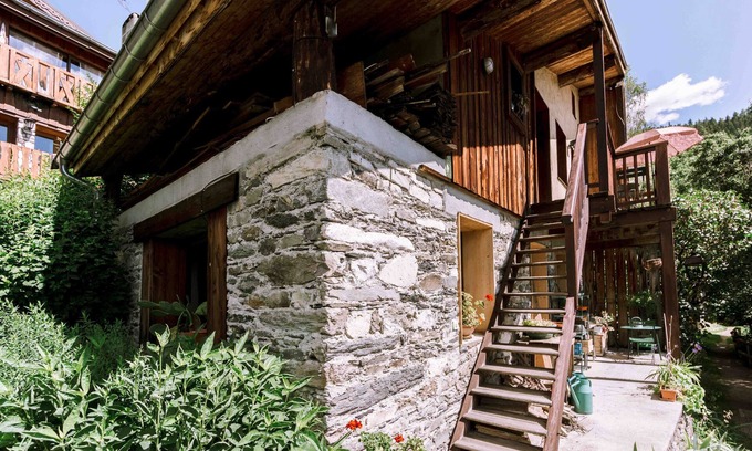 Bourg-Saint-Maurice Ski Chalet | Chalet "Cosy" with Mountain View & Private Terrace