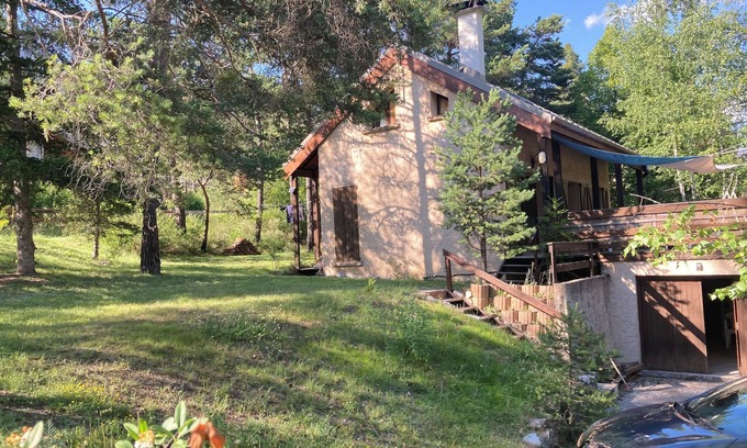 Beauvezer Ski Chalet | Chalet de Charme 6/8 Personnes -Beauvezer- 04370 CLASSE 3 ETOILES by G de Fr