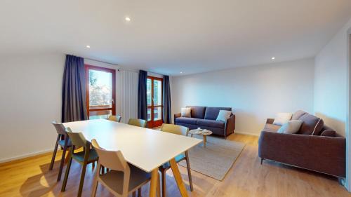 Les Mayens-de-Sion Apartment | Chalet de l Ours VUE & NATURE Appart Pregny 8 pers