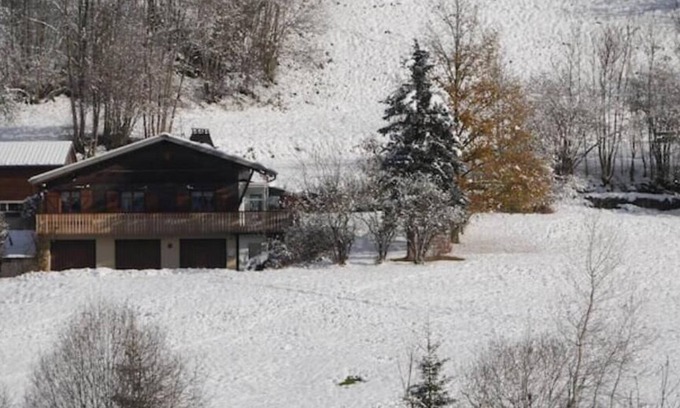 Saint-Jean-dʼAulps Ski Chalet | Chalet de Montagne Pierre et Gaby