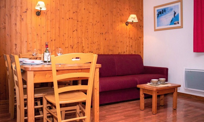 Saint-Etienne-en-Devoluy Apartment | Chalet for 8, 3 rooms, Superdevoluy