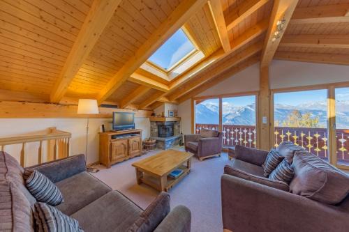 Saint-Pierre-de-Clages Ski Chalet | Chalet Freya