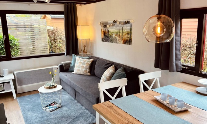 Sint Maartensvlotbrug Ski Chalet | Chalet/holiday home for family and dog in North Holland by the sea!
