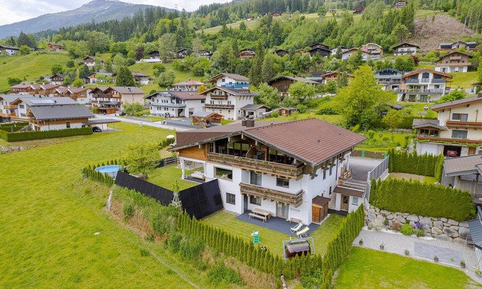 Schonbach Apartment | Chalet in Neukirchen with Mountain Views