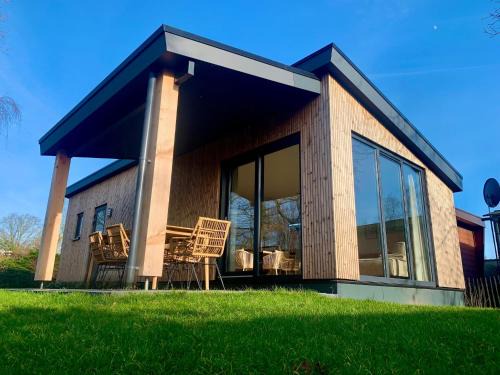 Sint Maartensvlotbrug House | Chalet in Sint Maartenszee near Sandy Beach