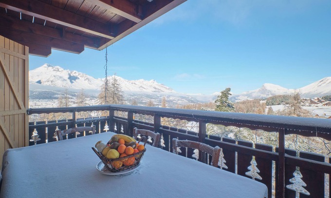 La Joue du Loup Ski Chalet | CHALET INDIVIDUEL Sylvaine ski resort mountain La Joue du Loup Hautes Alpes