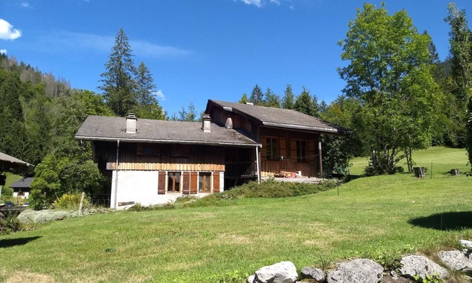 Sixt-Fer-a-Cheval Apartment | Chalet L'eau Vive, Cosy Appartement au Centre de Sixt Fer à Cheval