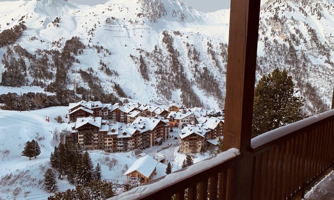 Bourg-Saint-Maurice Apartment | Chalet le Chamois Apartment 10 2nd floor ski in ski out