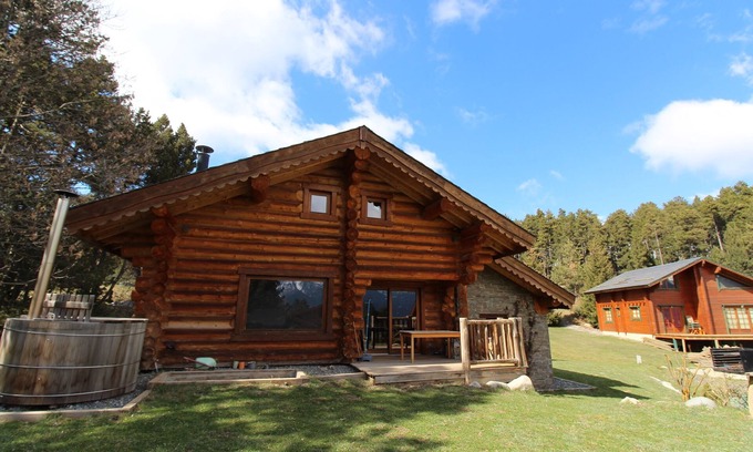 Superbolquere Ski Chalet | Chalet Le Ticou with magnificent garden