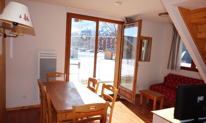 Saint-Etienne-en-Devoluy Ski Chalet | Chalet Mitoyen 3 Pièces 6 Pers. avec Terrasse - Résidence Le Hameau du Puy, Superdevoluy - FR-1-504-450