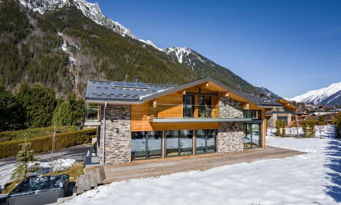 Chamonix-Mont-Blanc Ski Chalet | Chalet Montana- Chamonix All Year