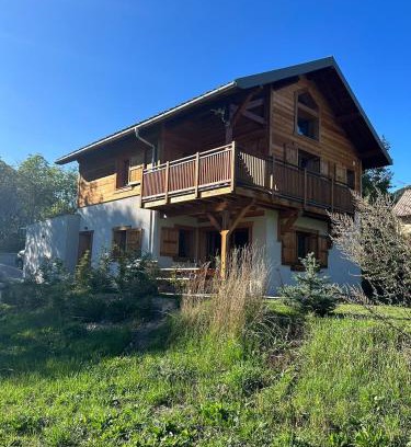 La Salle-les-Alpes Ski Chalet | Chalet Nanouk