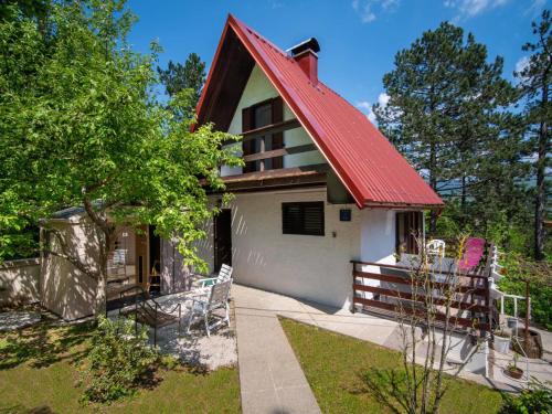 Lic Ski Chalet | Chalet Nina by Interhome