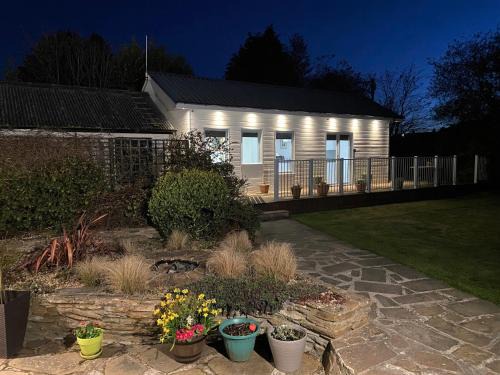 South Galson Ski Chalet | Chalet on the Green - Self Contained with parking.
