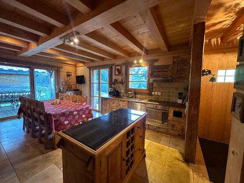 Beaufort Ski Chalet | Chalet plein de charme, 8 personnes, 3 chambres - CH39