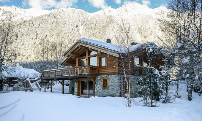 Les Praz-de-Chamonix Apartment | Chalet Rass: Sublime five bedroom chalet fully equipped