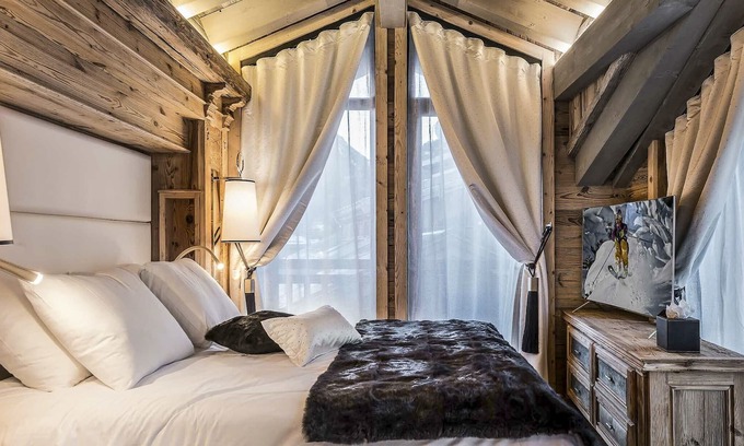Le Praz Ski Chalet | Chalet Sephora - Five Bedroom Chalet, Sleeps 10
