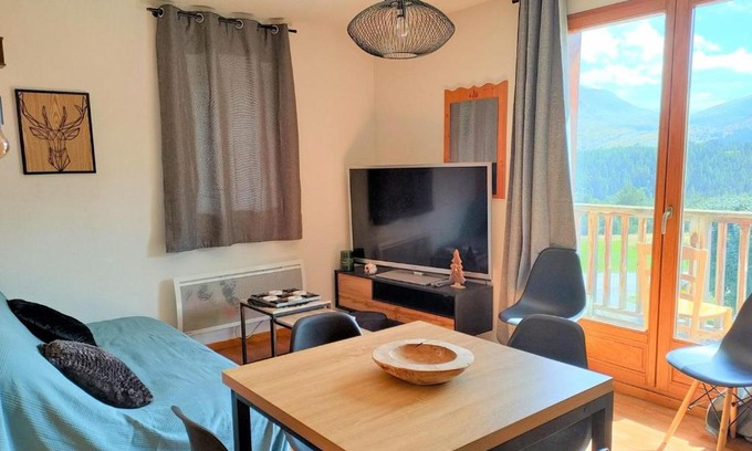 Saint-Etienne-en-Devoluy Apartment | Chalet spacieux 4 pièces - 9 pers, balcon, cuisine équipée, animaux ok - FR-1-504-644