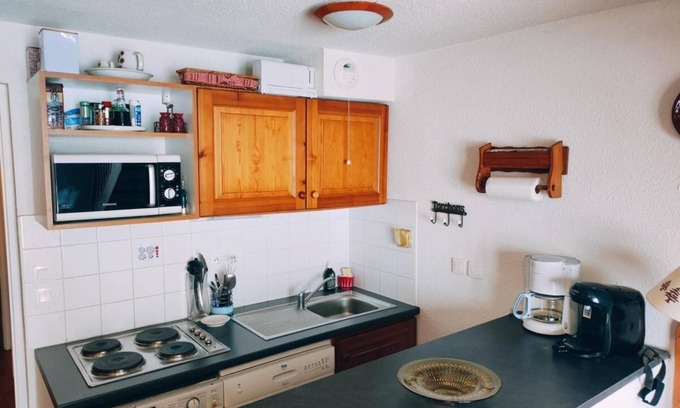 La Joue du Loup Ski Chalet | Chalet, view mountain, swimming pool, terrace, parking, tv, ski locker, 55m², La Joue du Loup