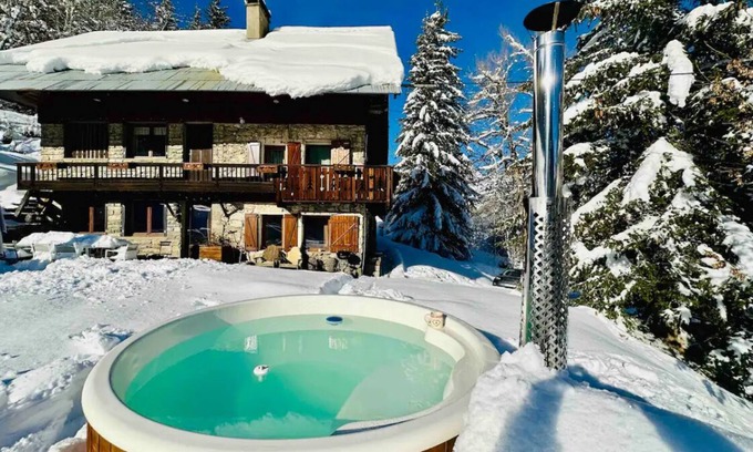 Saint-Jean-d'Arves Ski Chalet | Chalet vue Panoramique au Calme Absolu, ski à 5 min