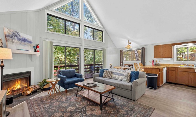 Basye Ski Chalet | Chalet w Huge Deck, Grill, WiFi, Mins to Bryce!