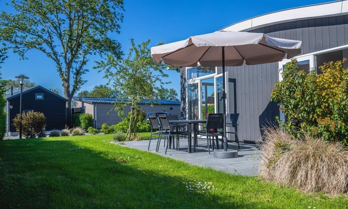 West-Graftdijk House | Chalet with 3 bedrooms and terrace