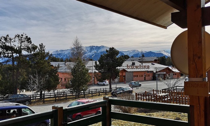 Pyrenees 2000 Ski Chalet | Chalet with view, 5 minutes from the slopes on foot