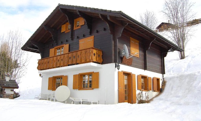 Saint-Pierre-de-Clages Ski Chalet | Chalet Y-Gouria