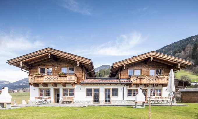 Hart im Zillertal Ski Chalet | Chalets Aue
