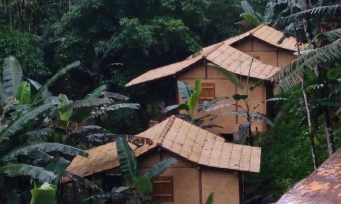 Paraty Ski Chalet | Chalets in Paraty with private waterfall