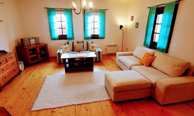 Sumiac House | Chalupa Levandula